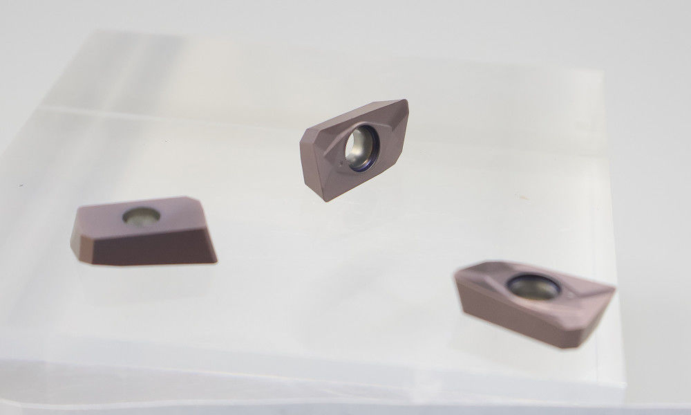 APMT1604PDER-FM Inserto de fresado de carburo indexable en forma de paralelogramo Cortador de fresado de carburo Inserto de carburo Fresado CNC