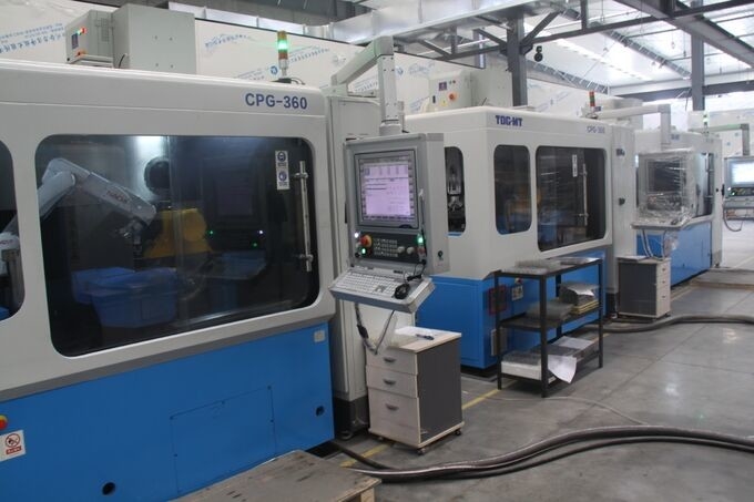 Herramientas de corte de torneado de carburo CNC de acero inoxidable Mecanizado fino de la cabeza izquierda de corte Herramienta interna de torneado VBGT110302