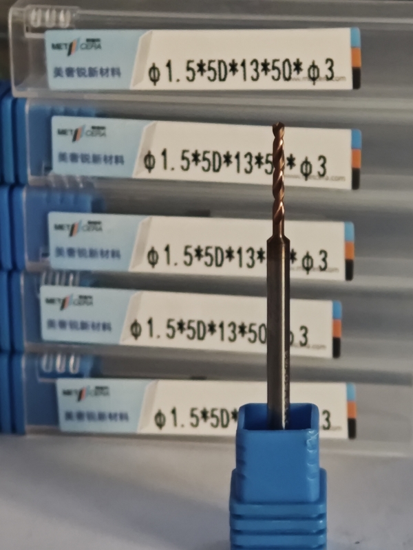 Herramienta de corte de carburo de alto rendimiento, taladro de carburo, taladro 3D / 5D taladro, taladro de refrigerante externo G- 5D, Φ1.5 X 5D X 13 X 50 X Φ3mm