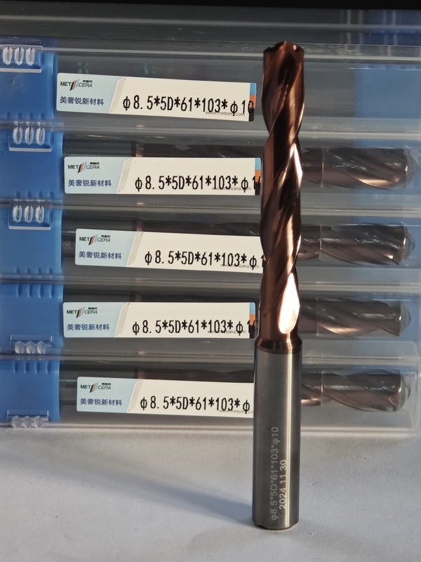 Dureza del taladro de carburo HRC55-60 Taladro 3D / 5D Taladro G-Taladro de refrigerante interno- 5D Φ8.5 X 5D X 61 X 103 X Φ10mm Carburo sólido