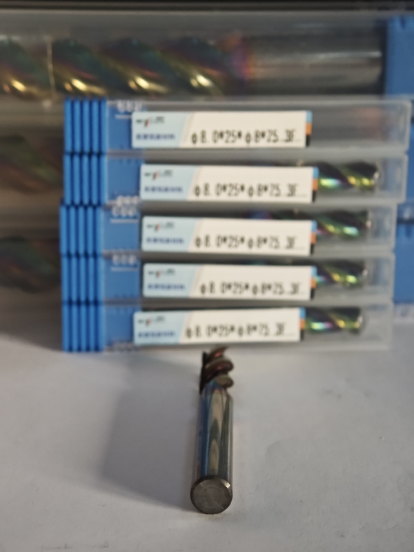 MAE PLUS Φ8.0x25x8Dx75mm 3 flautas Molino de extremos para el procesamiento de metales no ferrosos Aluminio y cobre