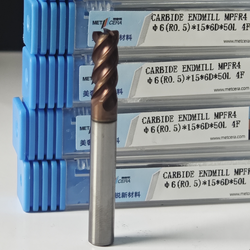 Molinos de corte de extremos universales de carburo sólido 4 flautas Molino de nariz redonda 6 mm Φ6 R0.5 X15x6Dx50 mm Para piezas de acero preendurecidas