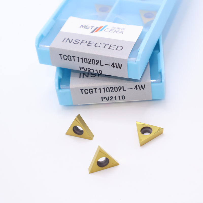 Inserciones de acabado de piezas de trabajo de acero de baja aleación en un rompehielos de 4W con inserciones de torneado CNC Cermet TCGT11
